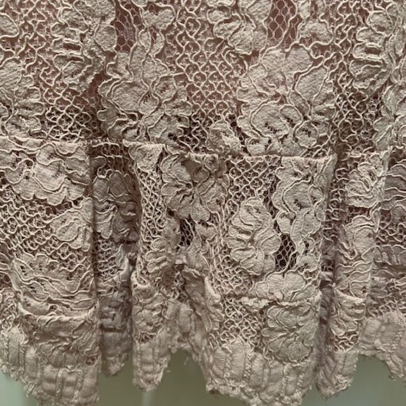 Lamilus Soft Pink Lace Crochet Floral Wedding Cocktail Party Dress - Size M - Picture 6 of 8